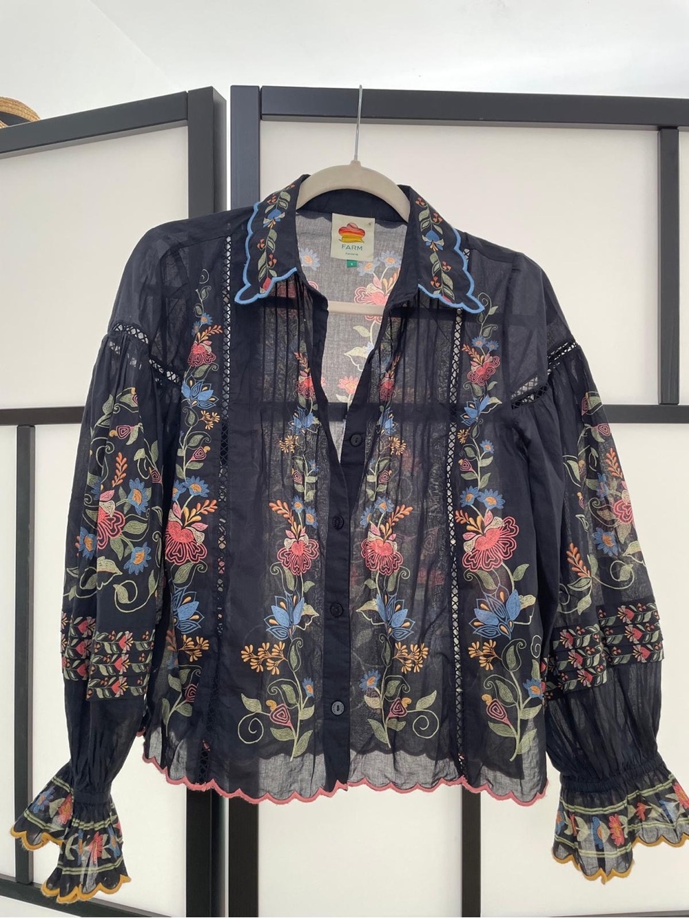 Farm Rio 🍁Embroidered Black Floral Button-Down Blouse - Women's - Picture 5 of 8